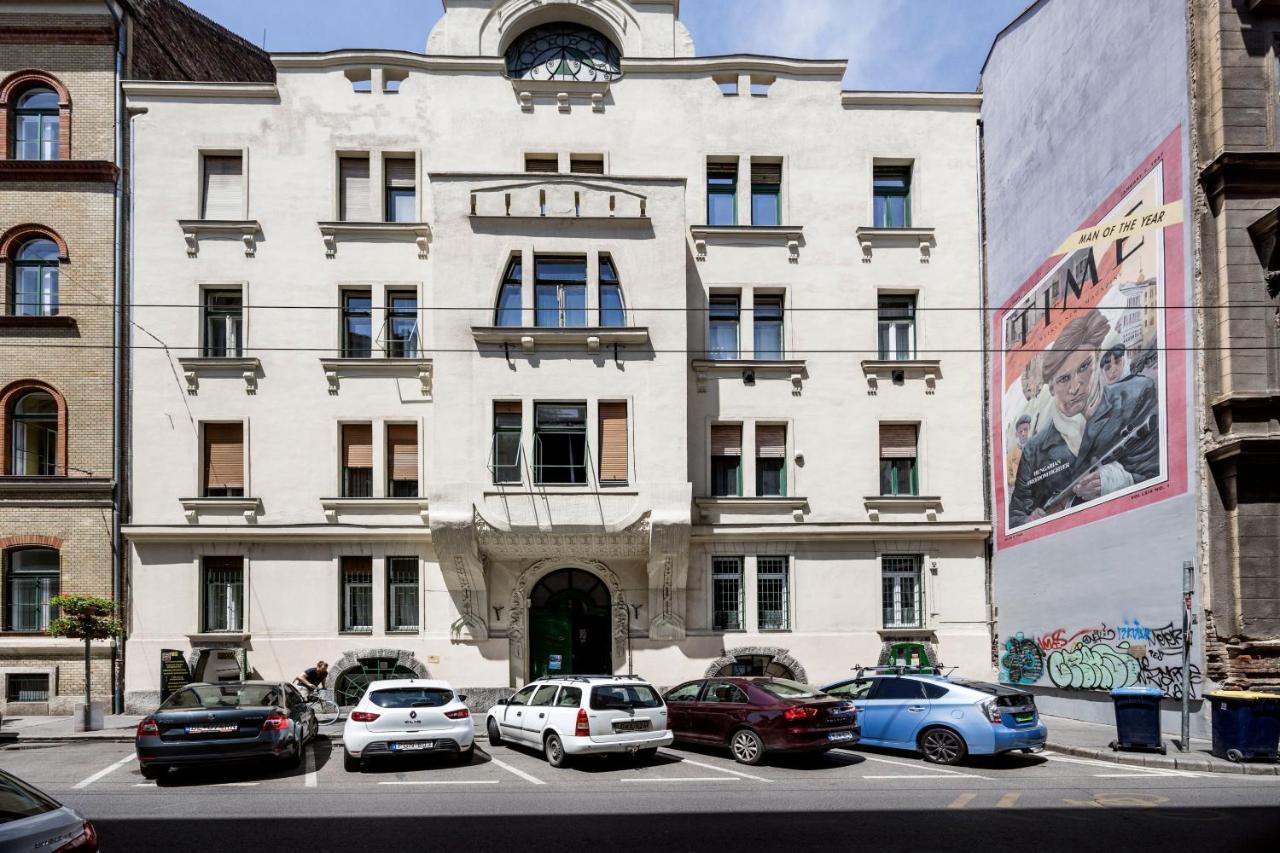 Hungarian Rebelian With Ac Apartment Budapest Exterior photo